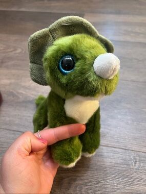 Plush Green Turtle Toy for Small Pets - Soft Green and White